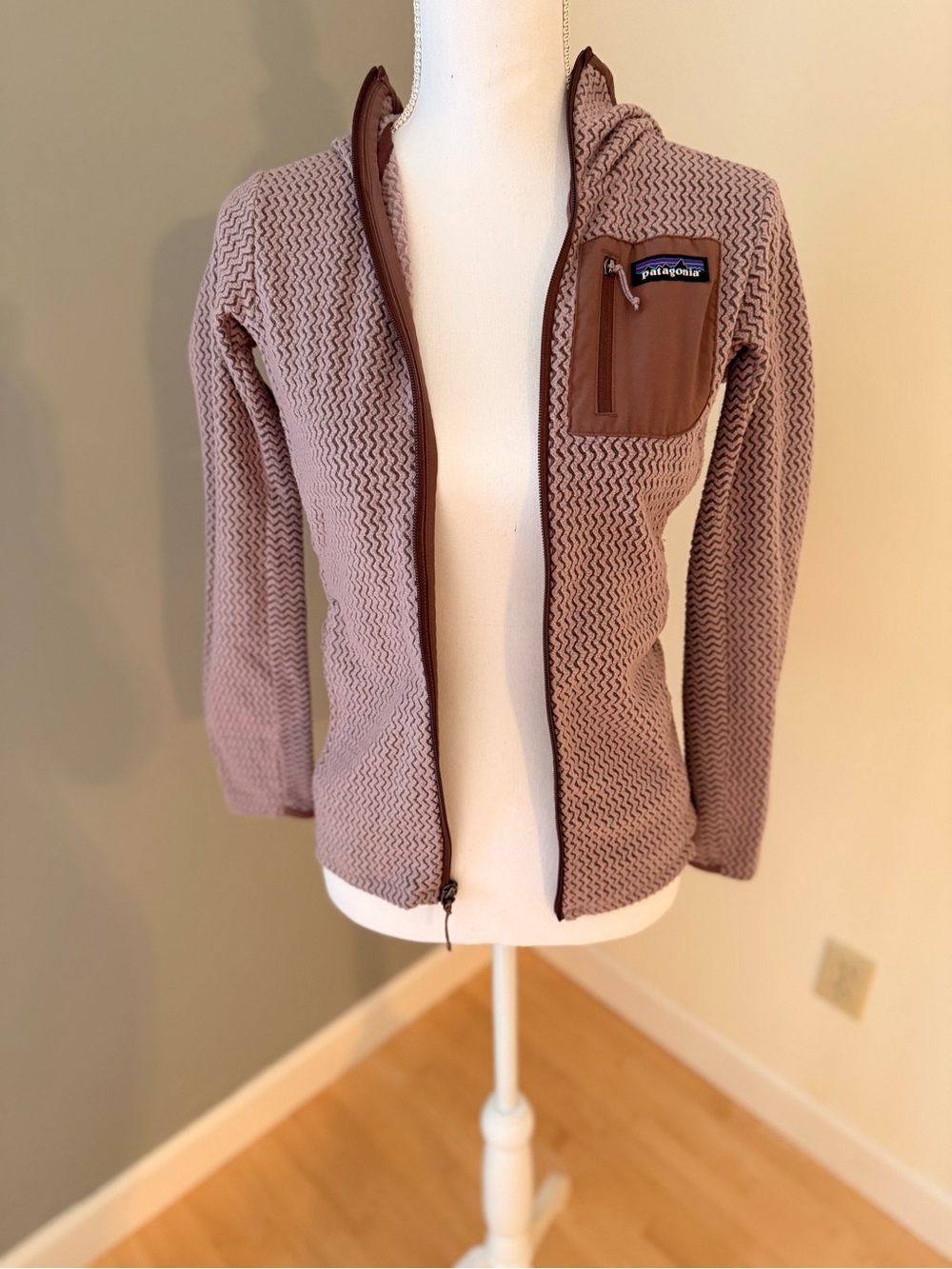 Patagonia Women's Taupe Textured Full-Zip Fleece Jacket